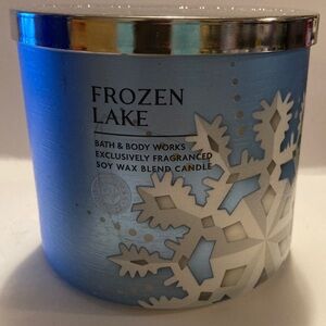 Bath & Body Works Frozen Lake Blue Candle
